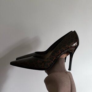 Stuart Weitzman Leopard Patent Leather Stiletto Pointy Toe Pumps